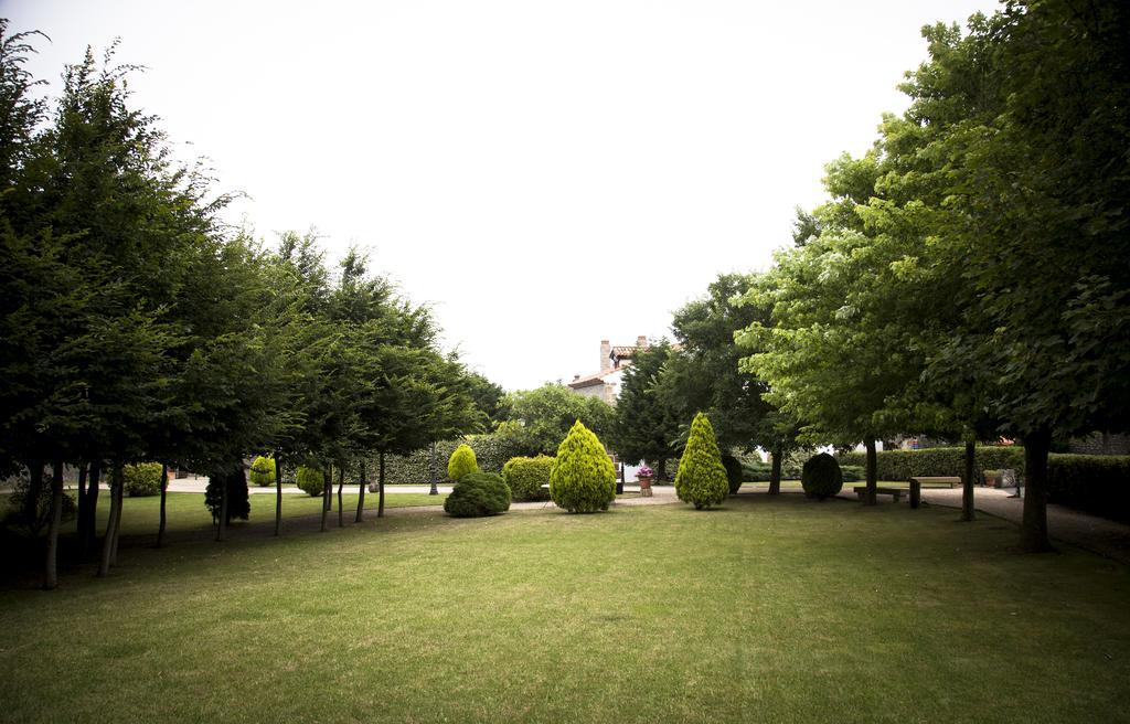 Hotel Palacio De La Pena Cantabria آجو المظهر الخارجي الصورة