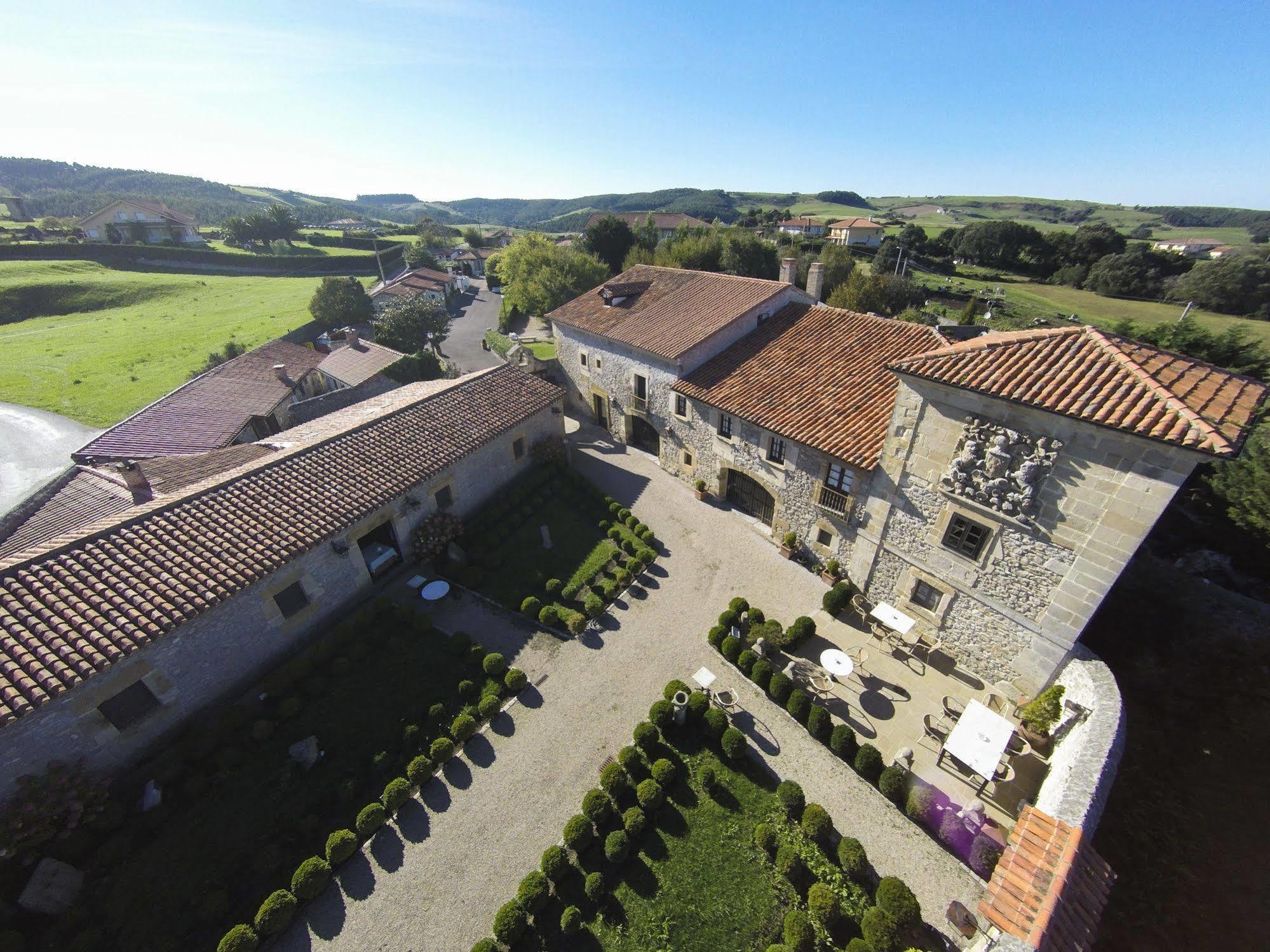 Hotel Palacio De La Pena Cantabria آجو المظهر الخارجي الصورة